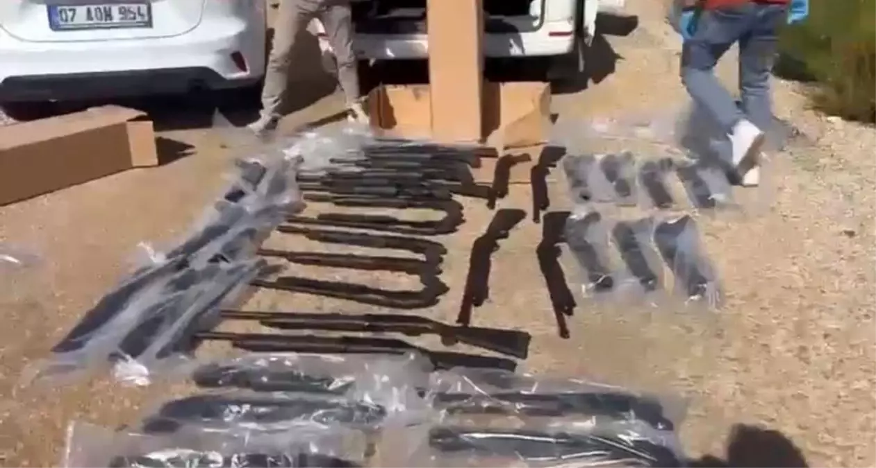 antalyada atesli silah ticareti operasyonu zavShhC8