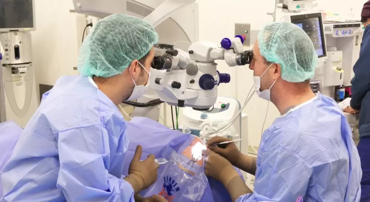 canli cerrahi sempozyumu bes klinik vaka incelendi W39pYiSC.jpg