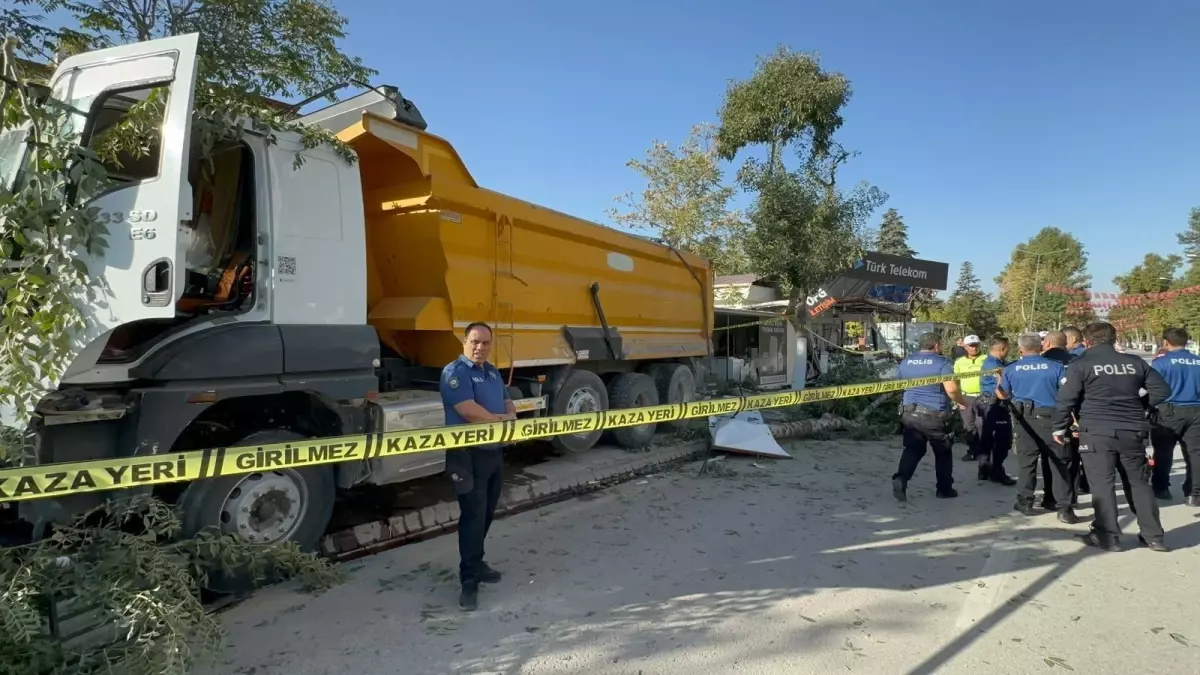 malatyada freni bosalan kamyon kazasi KAVIaWJc