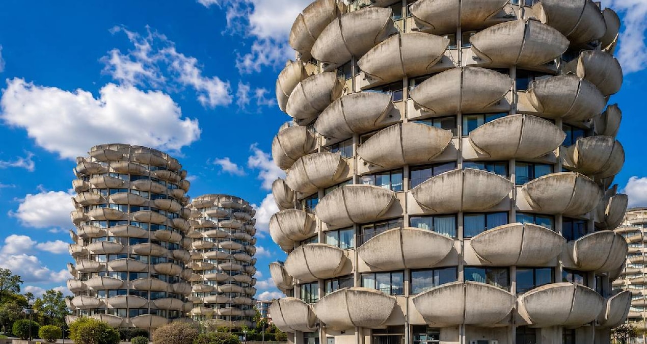 Evlere balkon yerine beton yaprak yaptılar Haber gorseli