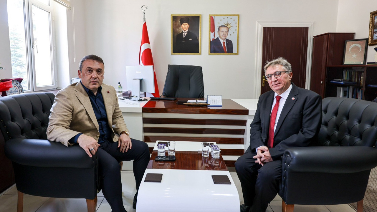 Vali Sözer’den Bozüyük Kaymakamı Helvacı’ya iade-i ziyaret Haber gorseli